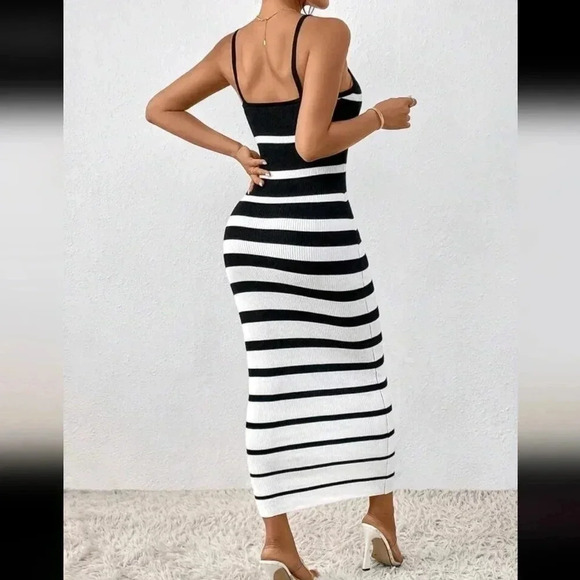 Striped PatternCami Bodycon Dress - Picture 2 of 4